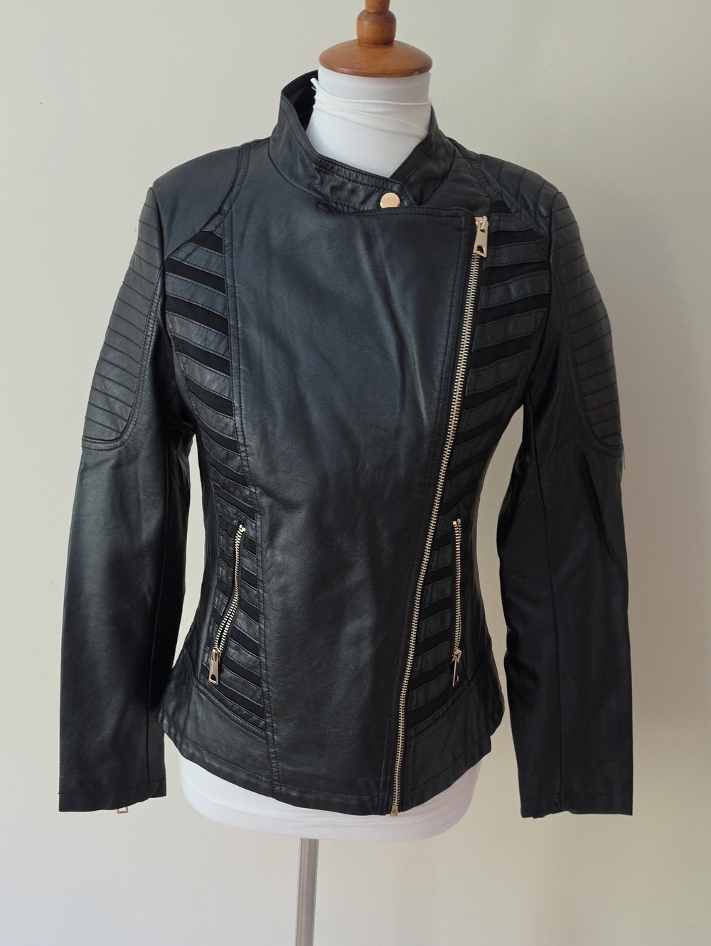 Bellivera  Faux Leather  Zipper  Jacket